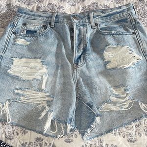 American eagle boyfriend shorts